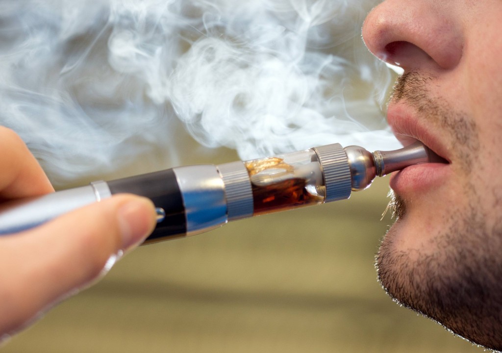 La sigaretta elettronica, un aiuto nella lotta al fumo o un suo alleato