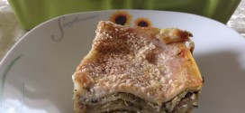 Lasagnetta di kamut con pesto , besciamella integrale e semi di sesamo